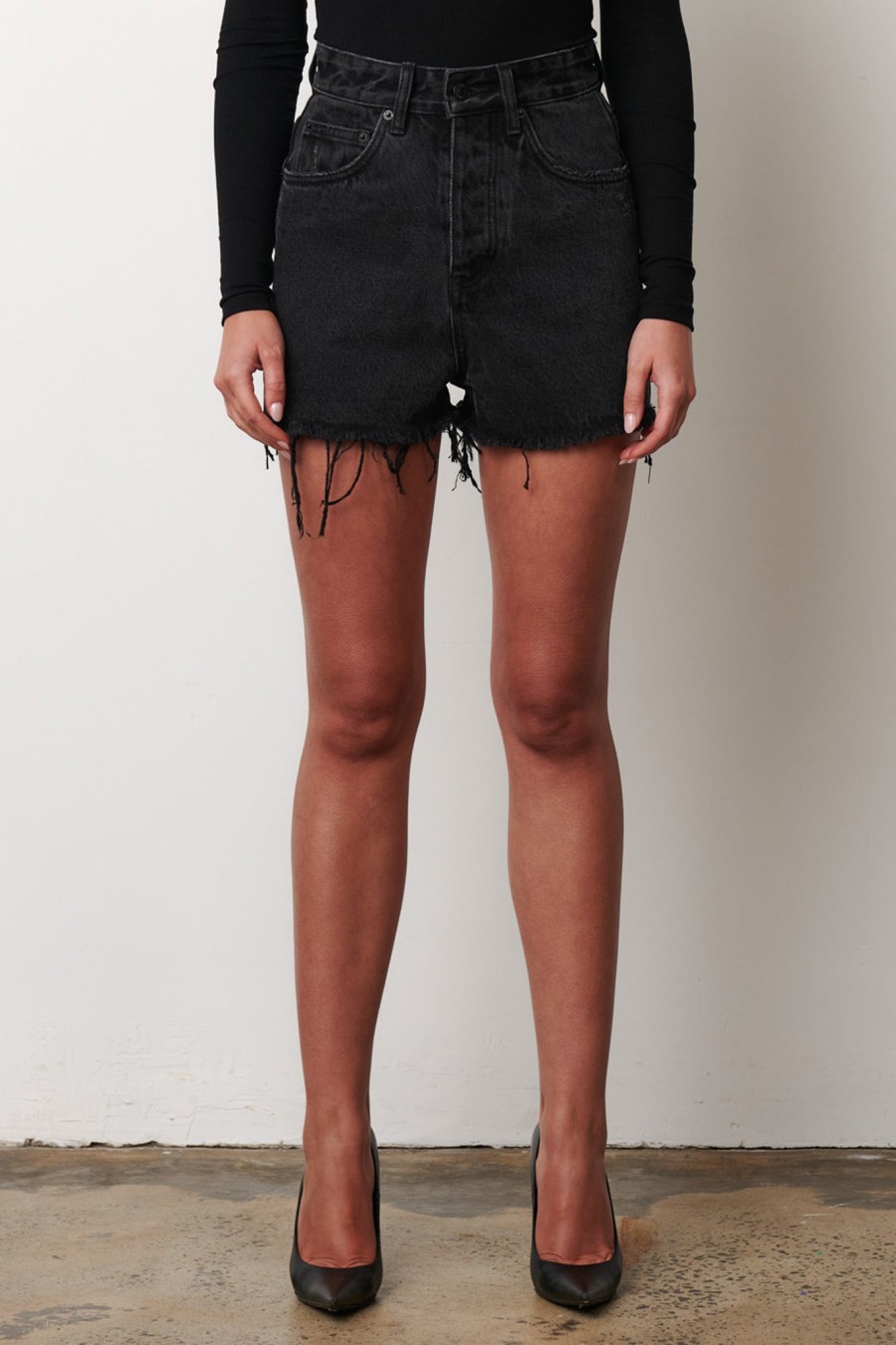 Online Bayse Brand Malibu Denim Short - Backstage Black